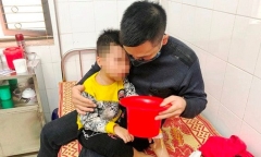 Hà Tĩnh: 9 học sinh mầm non nhập viện nghi bị do ngộ độc sau bữa phụ ở trường