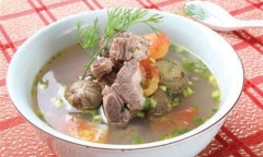 Món ngon bữa trưa: Canh sườn nấu sấu chua, người khó tính cũng phải khen ngon