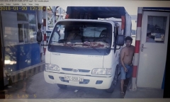Khởi tố tài xế giật điện thoại của nhân viên trạm BOT T2