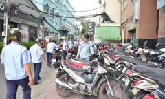 Ông Đoàn Ngọc Hải thu hồi giấy phép 24 điểm giữ xe chiếm vỉa hè