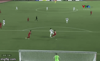 Video: Hùng Dũng tung cú sút xa đẳng cấp hạ gục thủ thành Indonesia