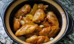 Không phải chiên, cánh gà đem hầm với thứ này mới là 