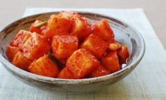 Mẹo muối kim chi củ cài giòn giòn, chuẩn vị Hàn Quốc