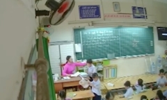 Vụ cô giáo véo tai, đánh liên tiếp học sinh: Phụ huynh lên kế hoạch đặt camera bí mật ghi lại bằng chứng