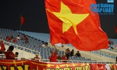 Trận Việt Nam- Malaysia: CĐV nhuộm đỏ 