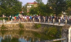 Nam thanh niên nằm chết trong nhà vệ sinh công cộng