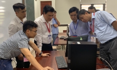 Hạnh phúc bất ngờ của nữ sinh nghèo phải “đóng khung” giấy báo nhập học