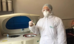 Cảm phục nữ bác sĩ đạp xe 4 ngày 3 đêm, vượt qua chặng đường 300 km để tới Vũ Hán cứu người 