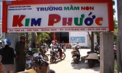 Bé trai 18 tháng tuổi tử vong trong ngày đầu đến lớp