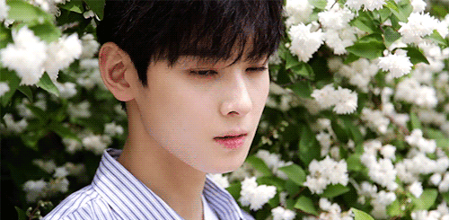 8 idol nam này sẽ là đại diện nhan sắc thế hệ mới của Kpop