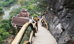Bộ Văn hóa yêu cầu tháo dỡ công trình không phép ở Tràng An
