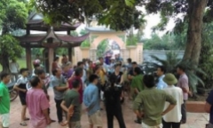 Nghi vấn sư trụ trì bán chuông cổ trên 100 năm tuổi