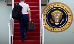 Chuyên cơ của Tổng thống Trump có nguy cơ cháy trên không