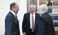 Tổng thống Nga Putin nhờ Bộ trưởng Lavrov gửi thông điệp gì tới ông Trump?