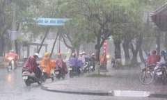 Dự báo thời tiết hôm nay 31/3: Miền Bắc mưa rào, trời chuyển rét
