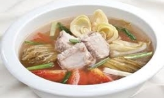 Cách làm sườn nấu dưa chua thơm ngon đậm vị cho bữa tối đầm ấm bên gia đình