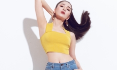 Lệ Quyên khoe đường cong quyến rũ trước live show kỉ niệm 20 năm ca hát