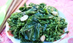 Xuân về Mường So, ăn món... lá ngón xào tỏi độc nhất vô nhị