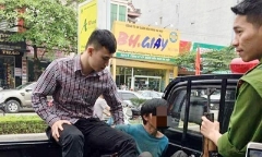 Sự thật thông tin người đàn ông dùng bao tải bắt cóc trẻ em