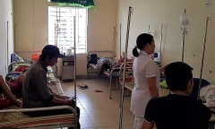 Lại thêm hàng loạt người nhập viện sau khi ăn tiệc cưới tại nhà hàng ở Huế