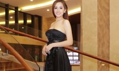 Mai Phương Thúy khoe vai trần thon thả tại sự kiện
