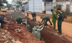 Phát hiện, xử lý hầm chứa nhiều đạn pháo trong khu dân cư