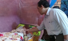 Người đàn ông mắc