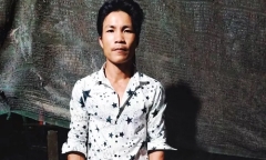 Con trai trong hơi men dùng xăng đốt cha ruột