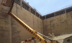 Tai nạn lật xe nâng, 3 công nhân thương vong