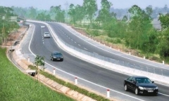 Chính phủ giảm 1.349 tỷ đồng vốn dự án quốc lộ 1, đường Hồ Chí Minh