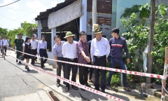 Lãnh đạo TP Hồ Chí Minh yêu cầu di dời khẩn cấp các hộ dân ra khỏi nơi sạt lở