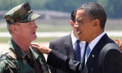 Tiết lộ món quà đặc biệt ông Obama tặng chỉ huy biệt kích tiêu diệt trùm khủng bố Bin Laden