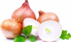 Không cần tốn tiền mua mỹ phầm vẫn có thể đẹp rạng ngời chỉ bằng 1 củ hành tây