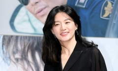Lee Young Ae trẻ đẹp bất chấp thời gian sau 14 năm vắng bóng trên màn ảnh rộng
