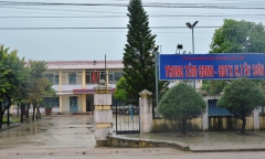 Vụ vợ làm giám đốc, chồng phó giám đốc: Điều chuyển công tác người chồng
