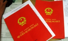 Ghi tên các thành viên gia đình vào sổ đỏ: giảm tranh chấp đất đai, minh bạch tài sản