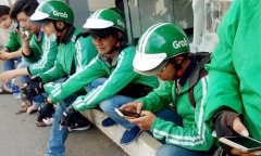 Đi GrabBike quá 3km so điểm đặt, bị nhắc nhở nữ hành khách miệt thị tài xế là 