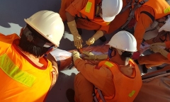 Tìm thấy thi thể hai thuyền viên gặp nạn trên biển Vũng Tàu