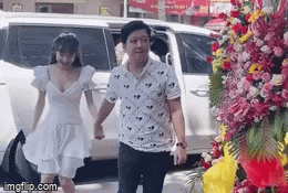 Nhã Phương hóa công chúa nhỏ, đẹp bất chất camera thường khi sánh vai cùng Trường Giang 