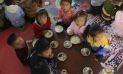 Nhật Bản hứa hẹn cung cấp viện trợ kinh tế cho Triều Tiên nếu phi hạt nhân hóa