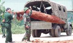 Phát hiện quả bom 
