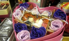 Mùa Valentine 2014: Quà độc, lạ đắt khách