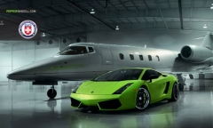 Bộ ảnh cực độc Lamborghini Gallardo khoe dáng cùng phi cơ