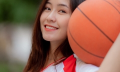 Cận cảnh nhan sắc ngọt ngào của nữ sinh ĐH Kinh tế quốc dân khiến dân mạng 