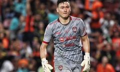 Giữa lùm xùm với Muangthong United, Đặng Văn Lâm đi biển nghỉ ngơi