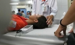 Tin tức đời sống mới nhất ngày 14/11/2018: Con gái tố bị mẹ kế túm tóc, đập đầu xuống nền nhà 