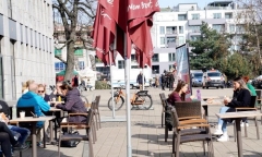 Bên trong thành phố Berlin ngày đầu tiên thực hiện lệnh phong tỏa vì Covid-19