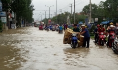 ADB hỗ trợ khẩn cấp 2 triệu USD giúp Việt Nam khắc phục hậu quả bão lũ