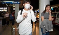 Tim bịt khẩu trang kín mít sang Hàn Quốc giữa 