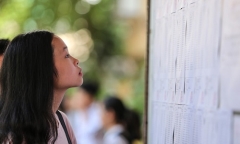 Xót xa cảnh nam sinh nghèo bán sách cũ gom được 80.000 đồng làm kinh phí nhập học trường quân đội